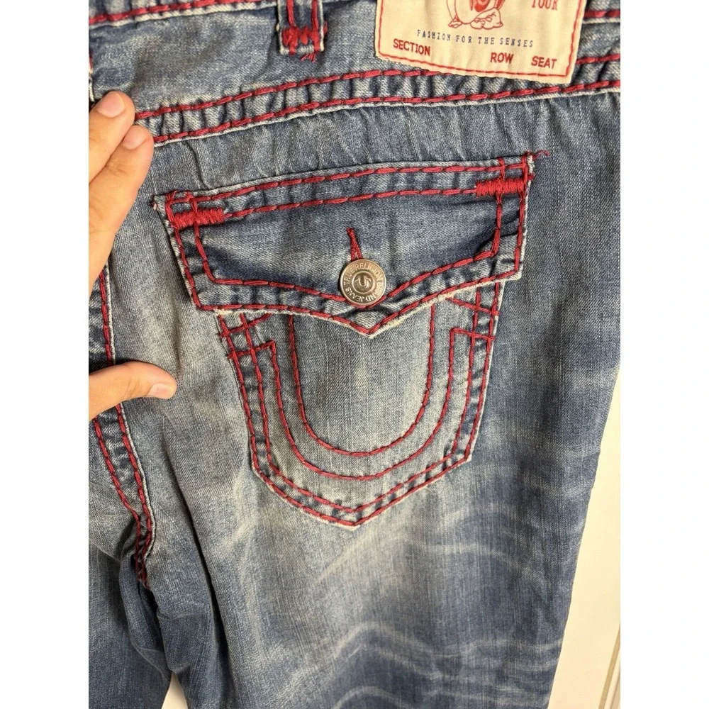 NWT!!! True Religion Ricky Flap T Jeans, Relaxed Straight, Sz 44 Red Stitching